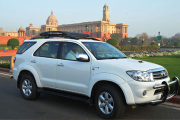 Toyota Fortuner Cab Hire